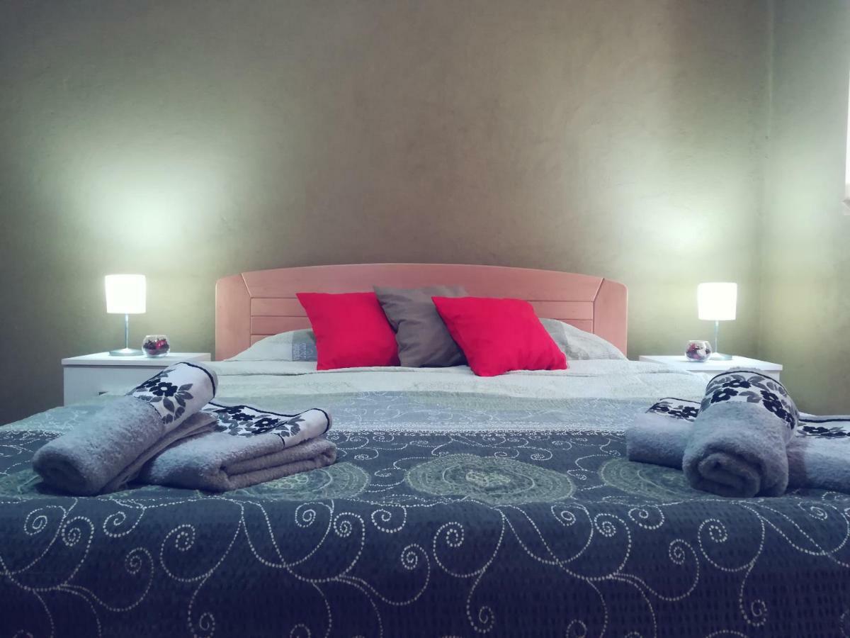 Apartmani La Grande Motte Vrdnik Zewnętrze zdjęcie